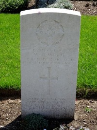 Klagenfurt War Cemetery - Whyte, William Green